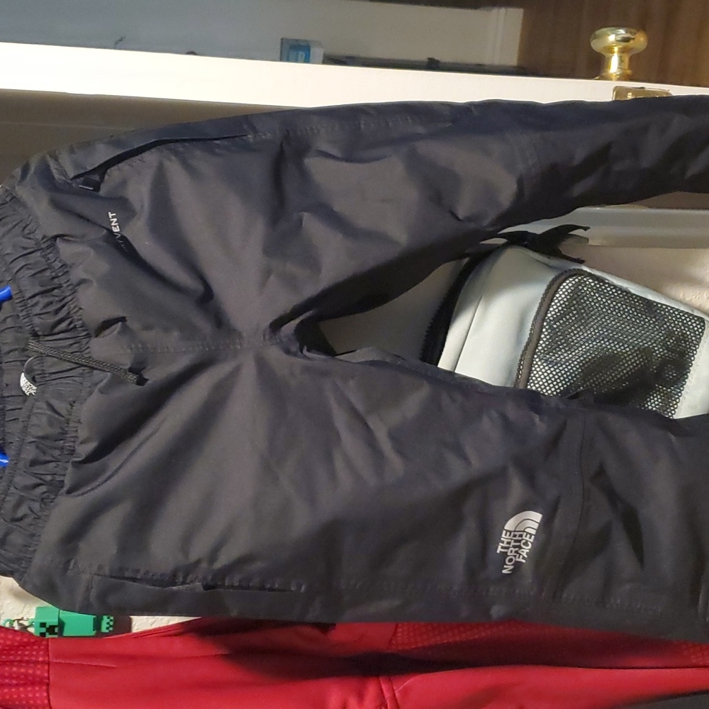 The north face snow pants kids